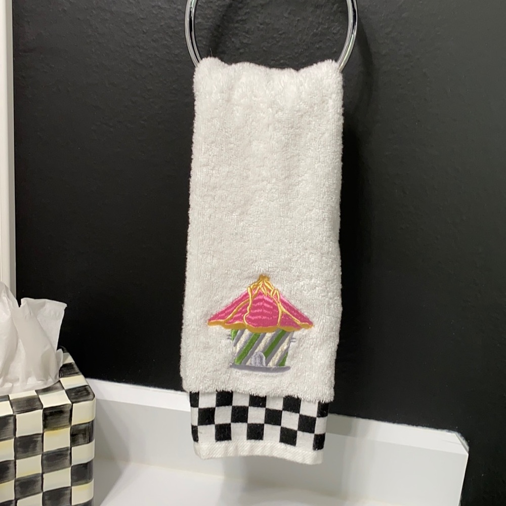 Mackenzie-Childs 2- hand towels only used on display, washed once, so very soft